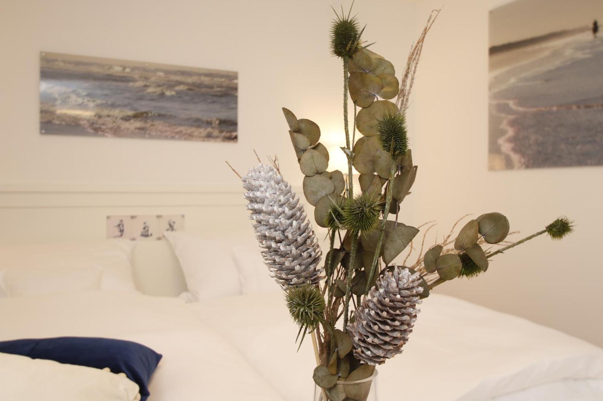 Romantik Hotel Achterdiek Juist Bagian luar foto